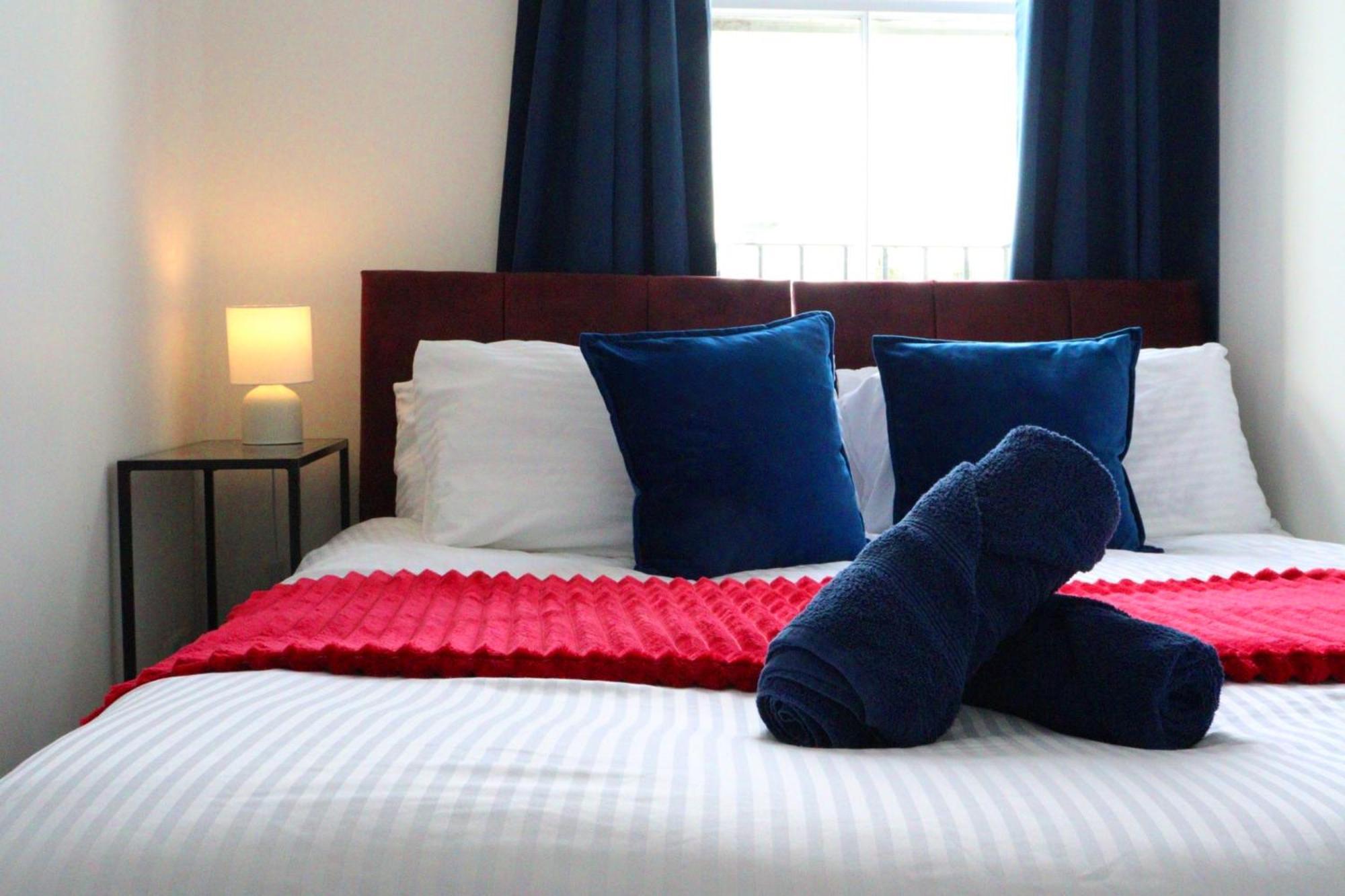 Brand New Modern Apartments Steps From Gloucester Quays Zewnętrze zdjęcie