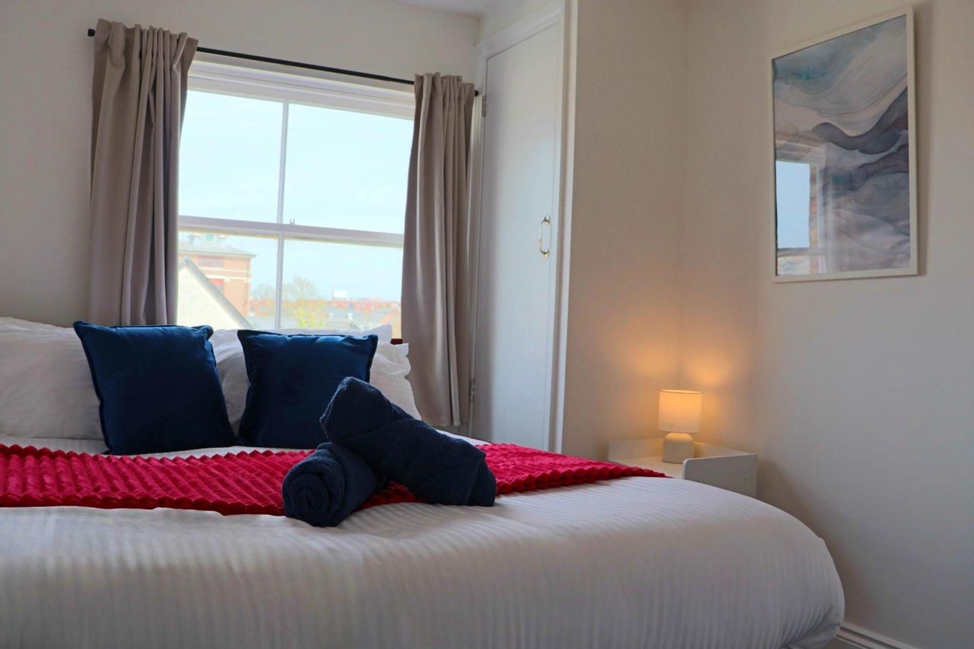 Brand New Modern Apartments Steps From Gloucester Quays Zewnętrze zdjęcie